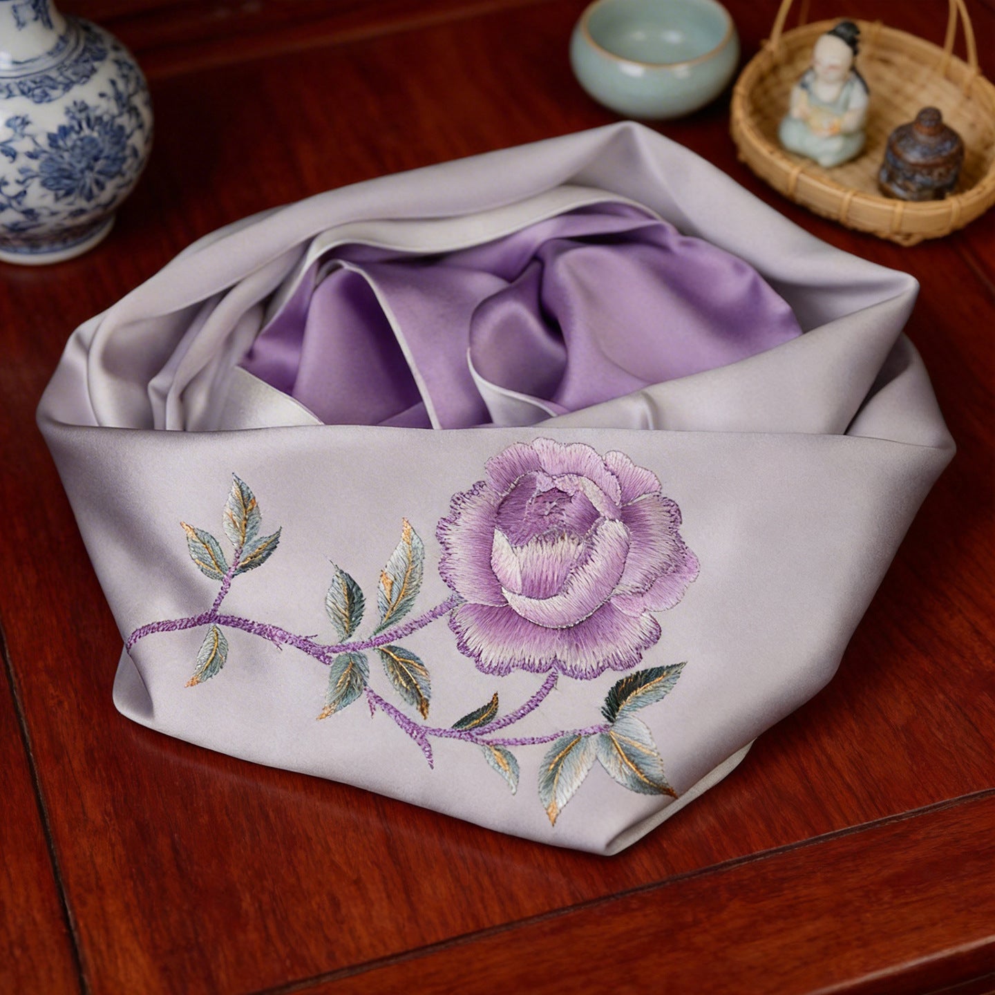 100% Mulberry Silk Su Embroidery Long Scarf