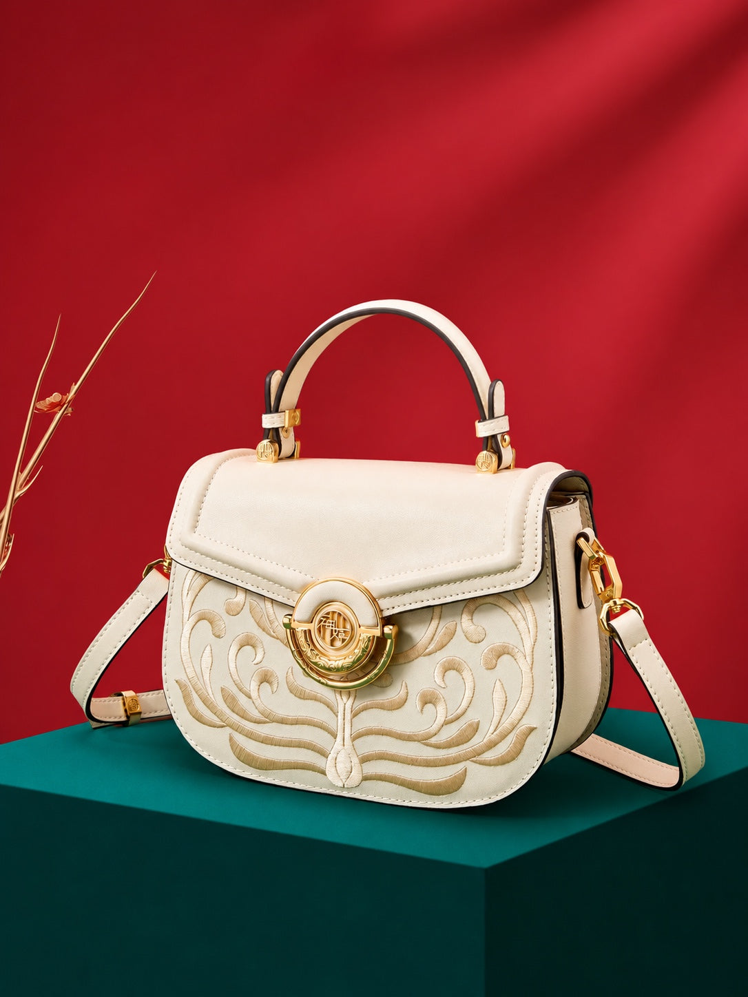 Su Embroidery Saddle Bag