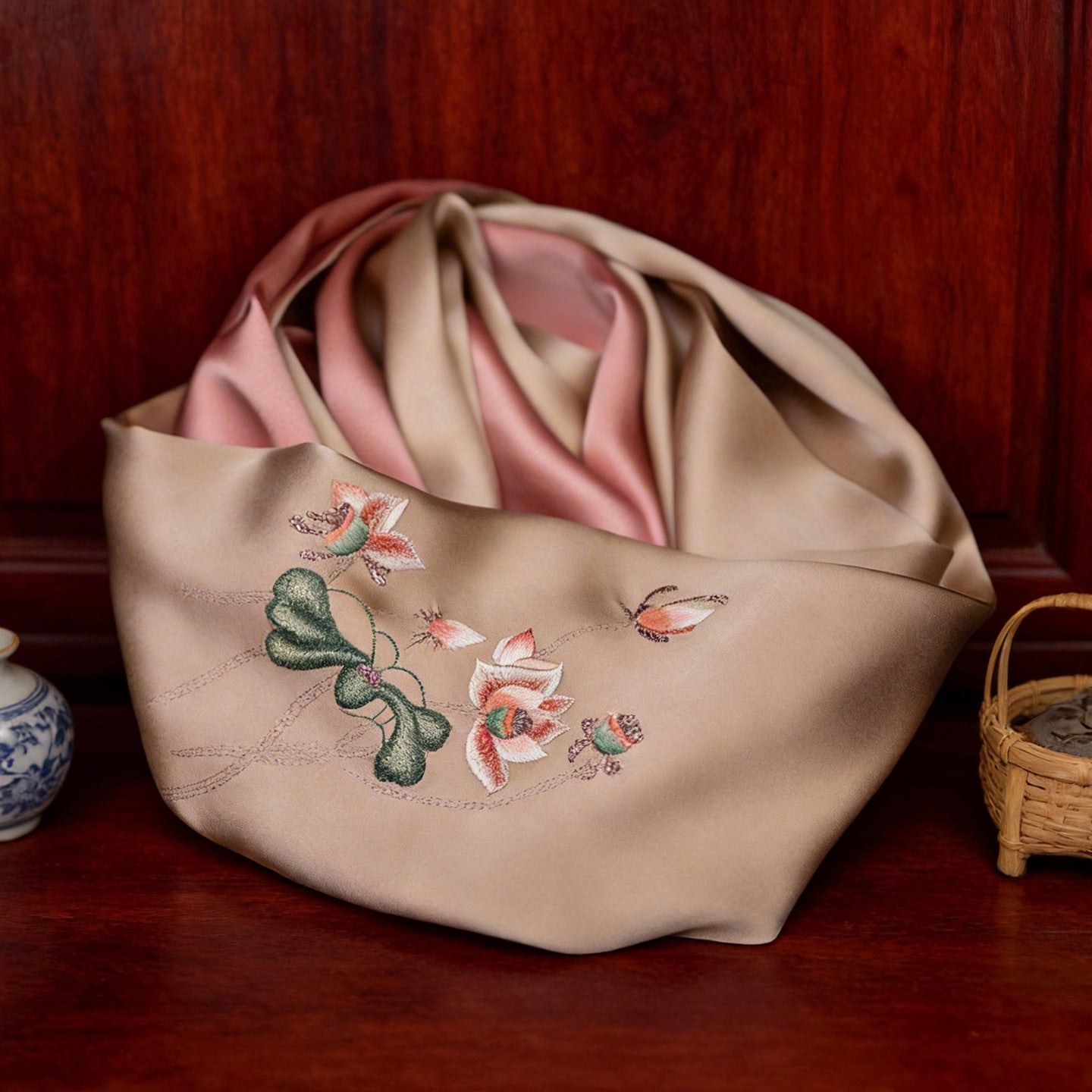 100% Mulberry Silk Su Embroidery Long Scarf