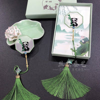 Su Embroidery Bookmark