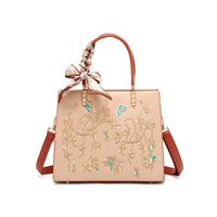Su Embroidery Tote Bag
