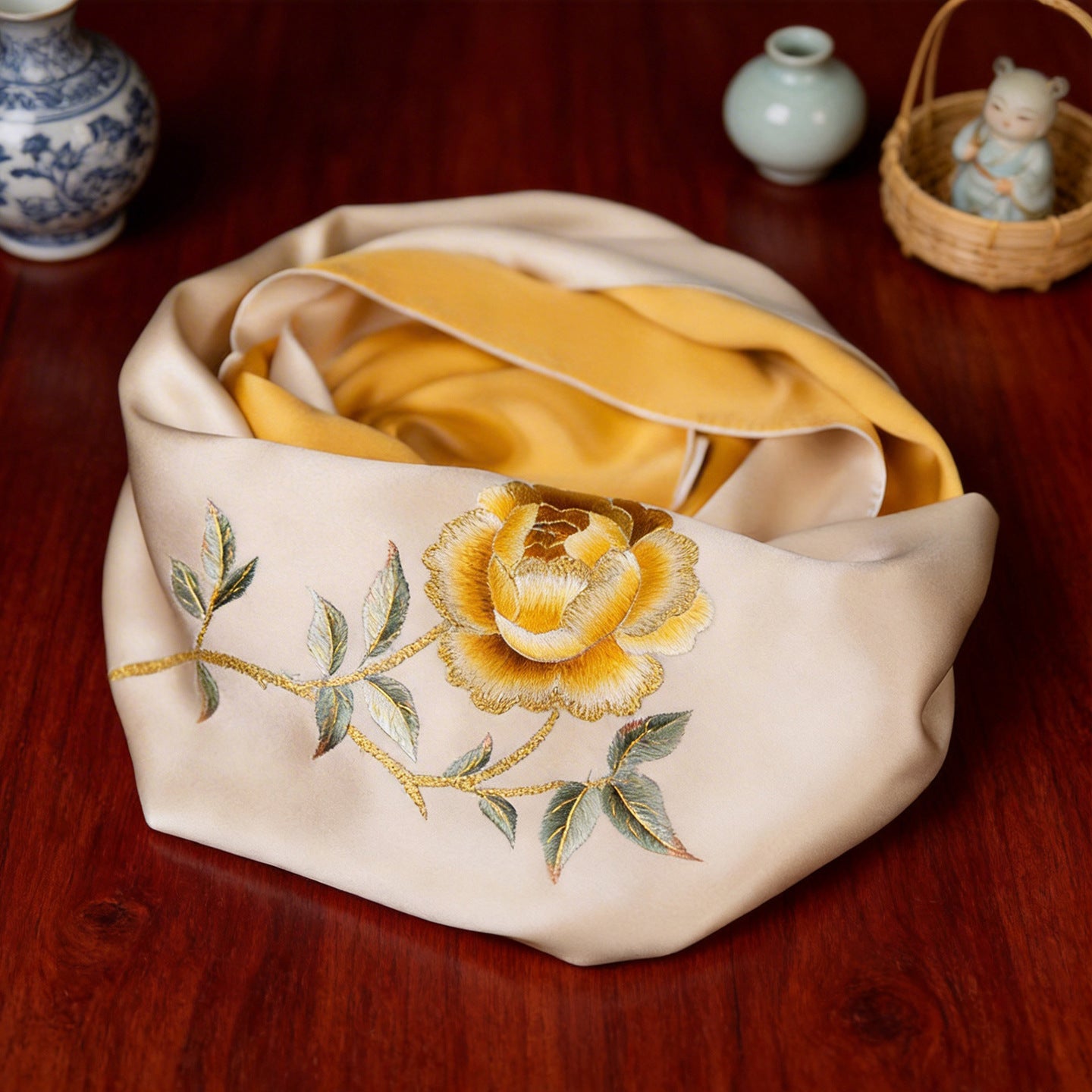 100% Mulberry Silk Su Embroidery Long Scarf