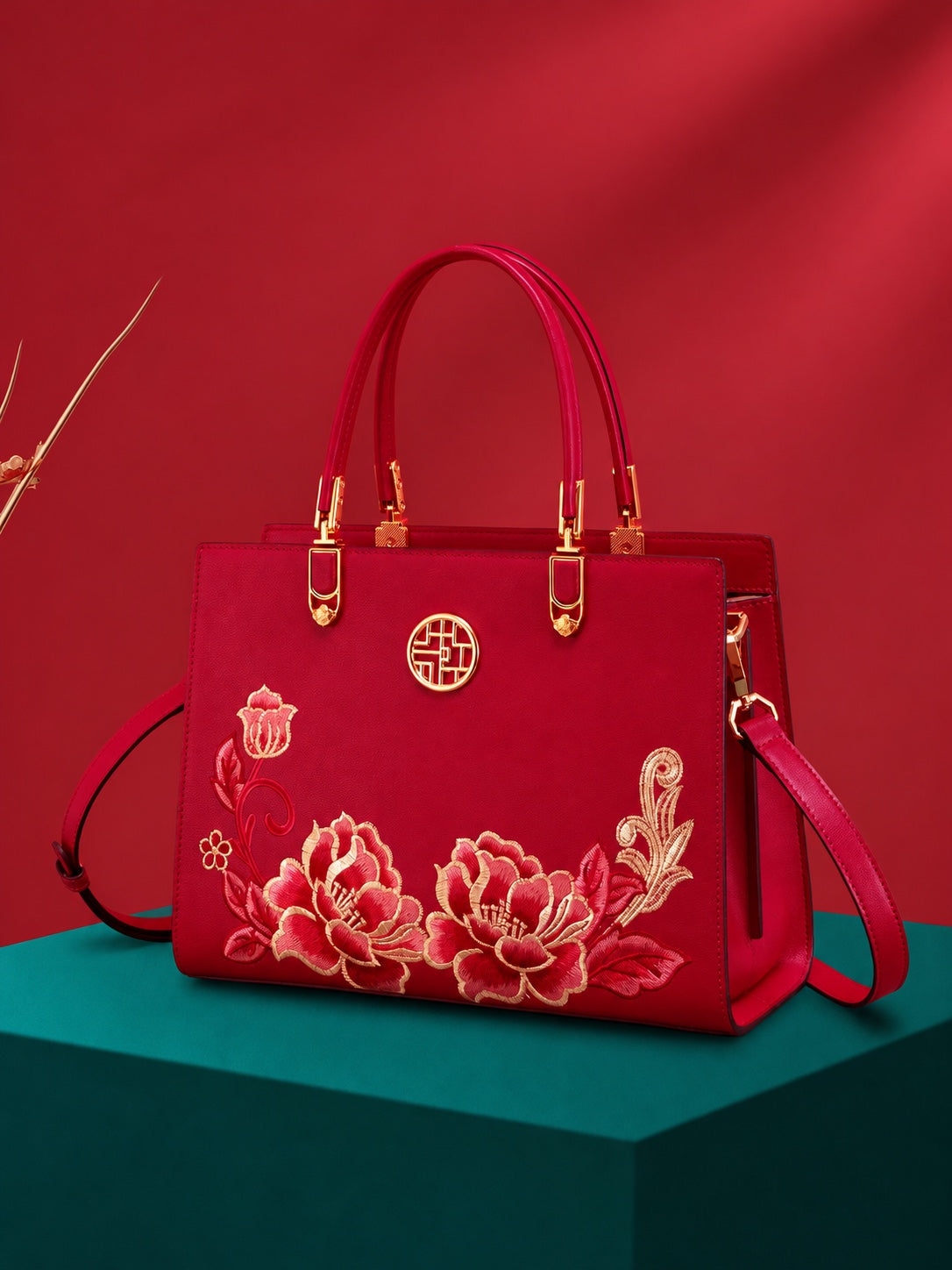 Su Embroidered Leather Wedding Bag