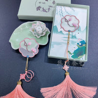 Su Embroidery Bookmark