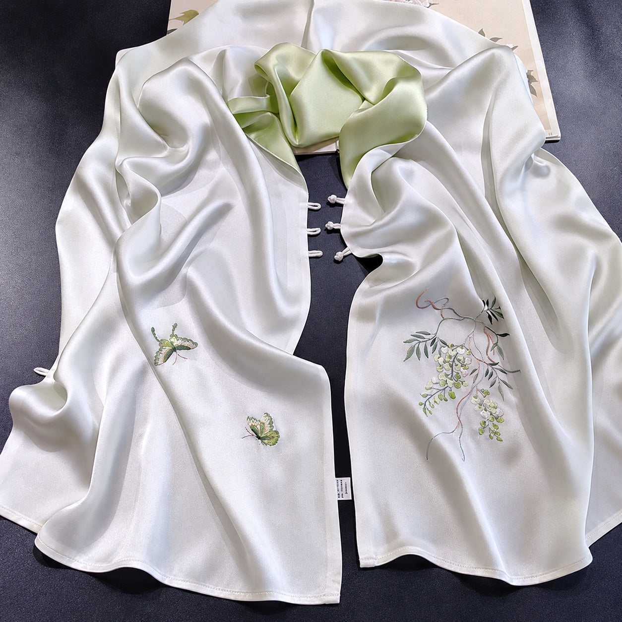 Mulberry Silk Embroidered Qipao Shawl